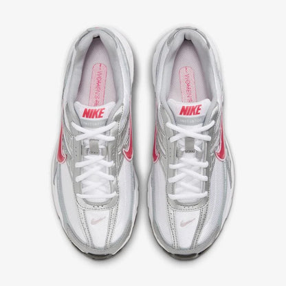 NIKE INIATOR