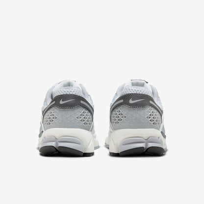 NIKE VOMERO 5 "PURE PLATINUM"