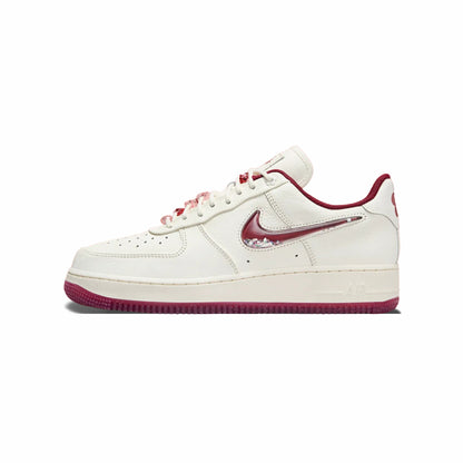 NIKE AIR FORCE 1 VALENTINE DAYS