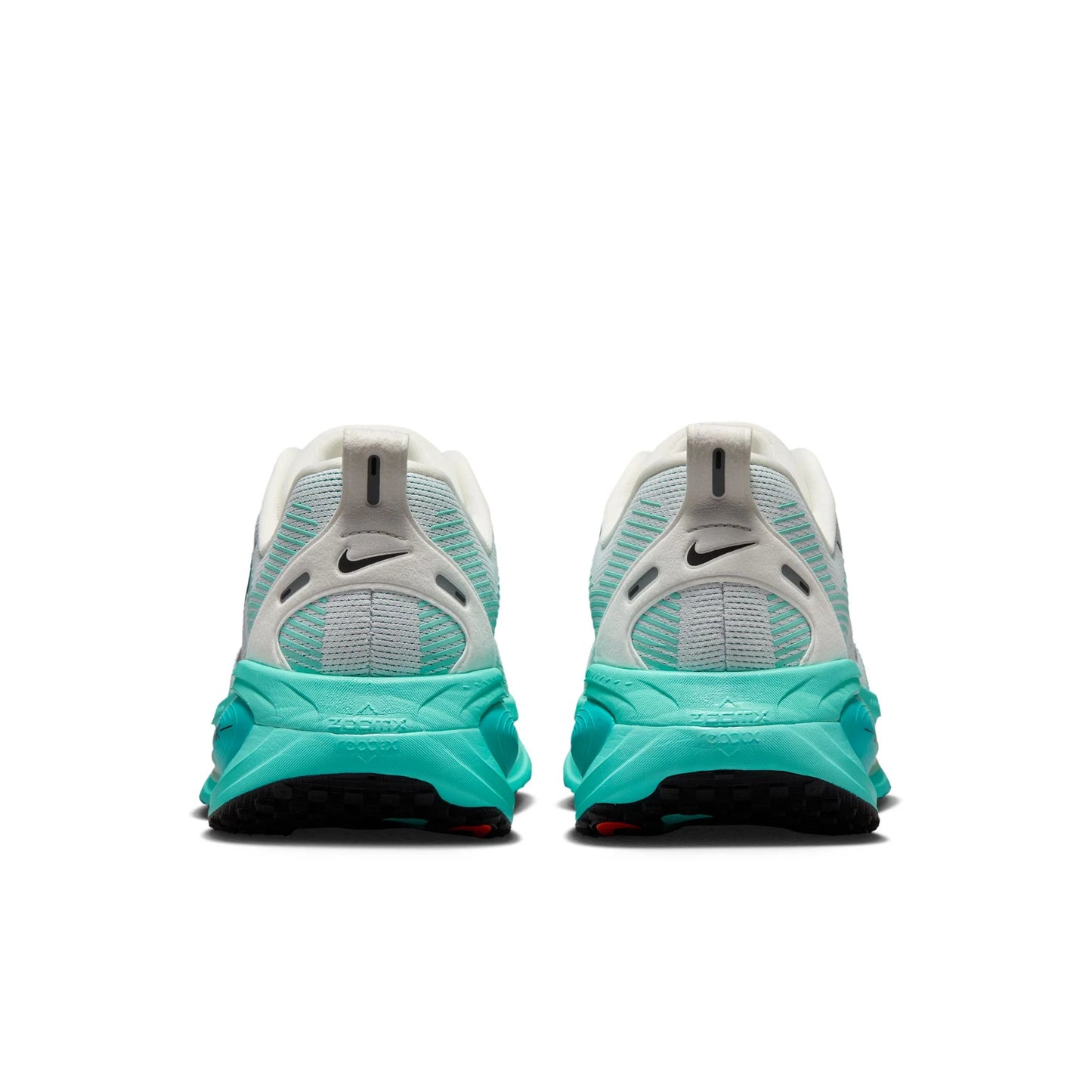 NIKE VOMERO 18