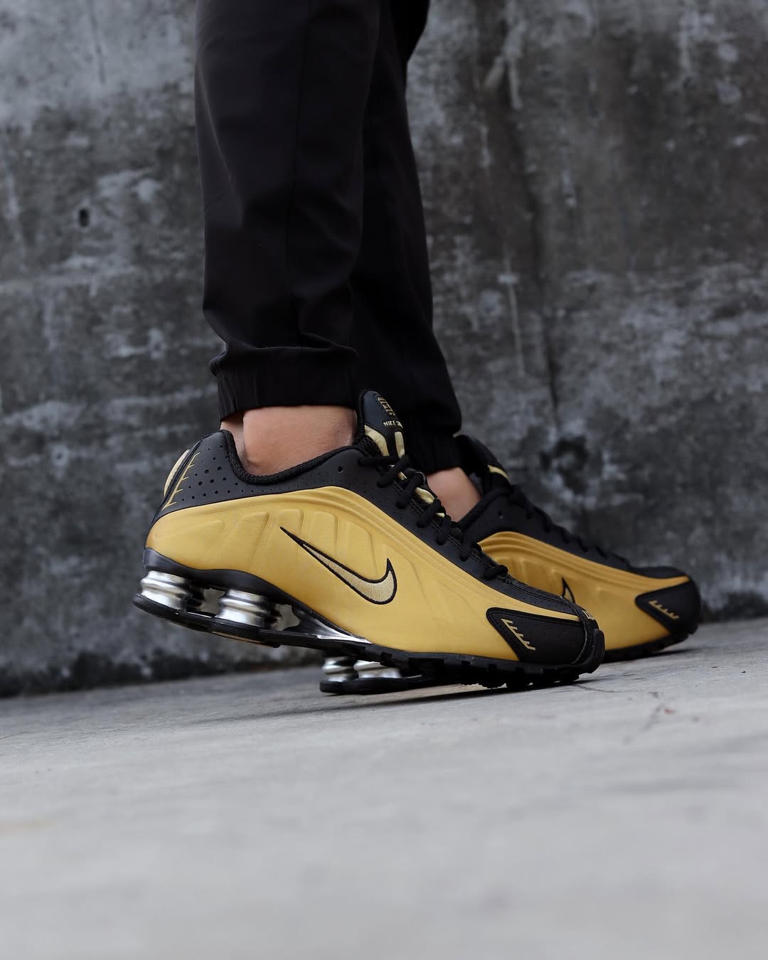 NIKE SHOX TL