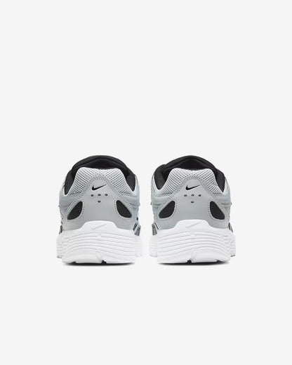 NIKE P6000