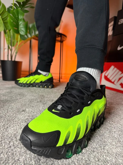 NIKE AIR MAX DN8