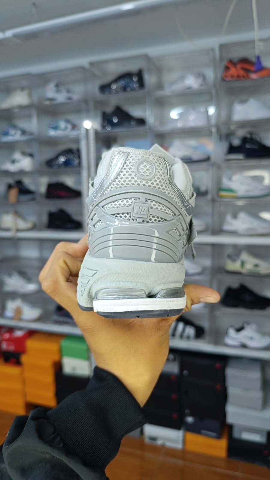NEW BALANCE 1906A
