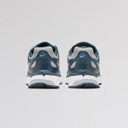 NIKE P6000
