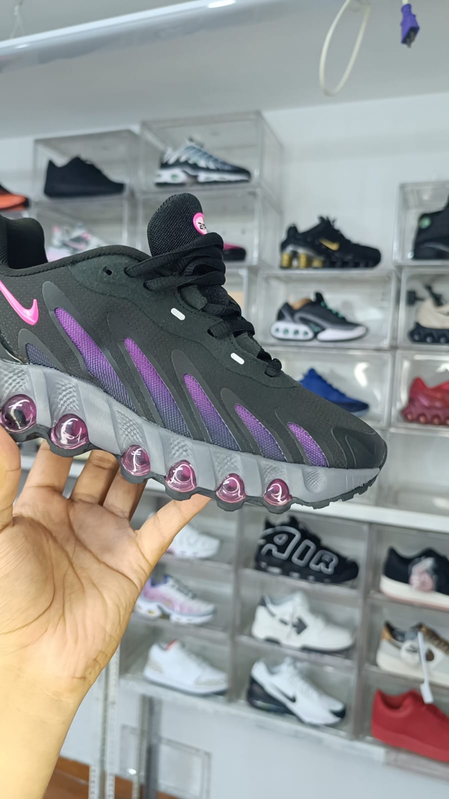 NIKE AIR MAX DN8 2025