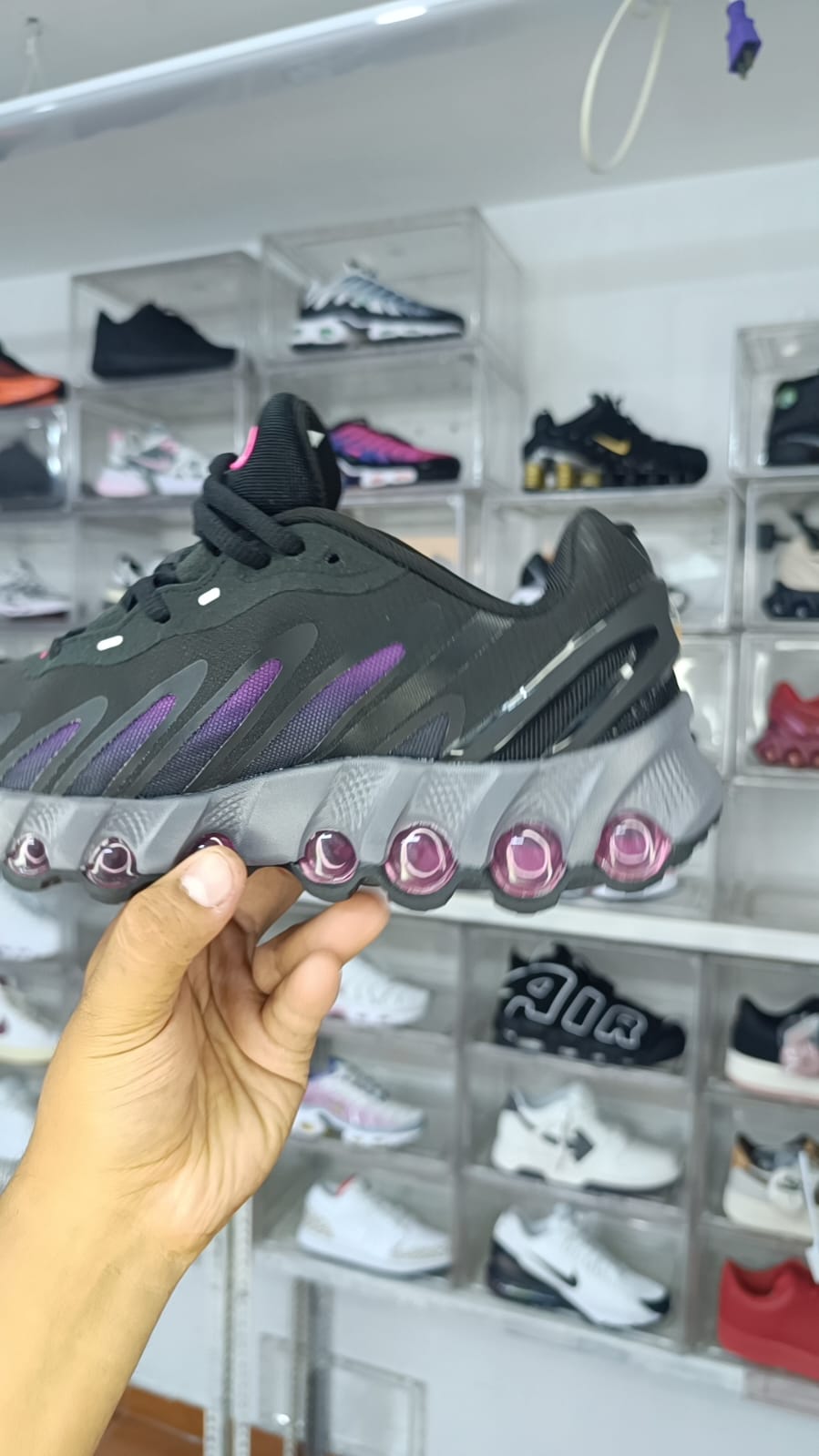 NIKE AIR MAX DN8 2025