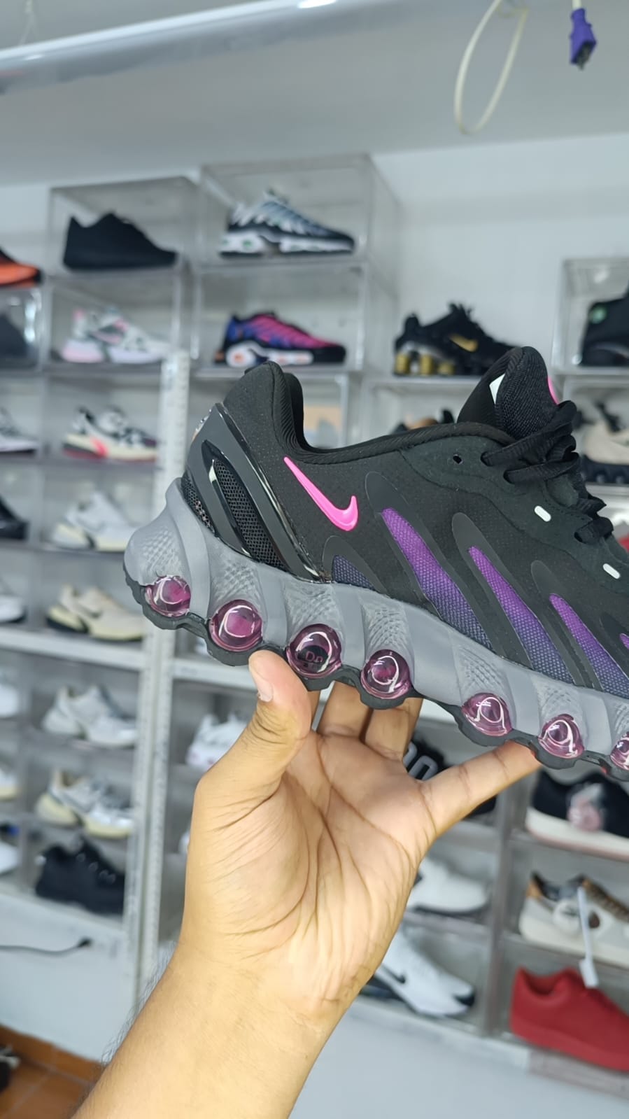 NIKE AIR MAX DN8 2025