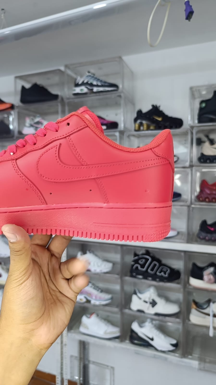 NIKE AIR FORCE 1 "TRIPLE RED"