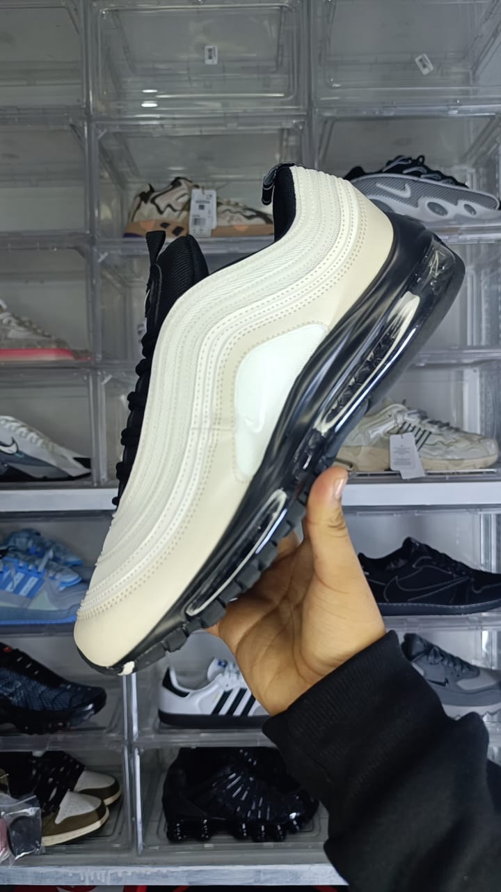 NIKE AIR MAX 97