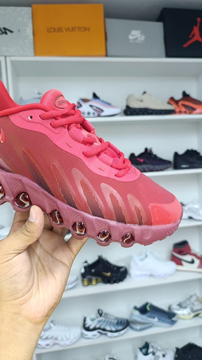 NIKE AIR MAX DN8 RED