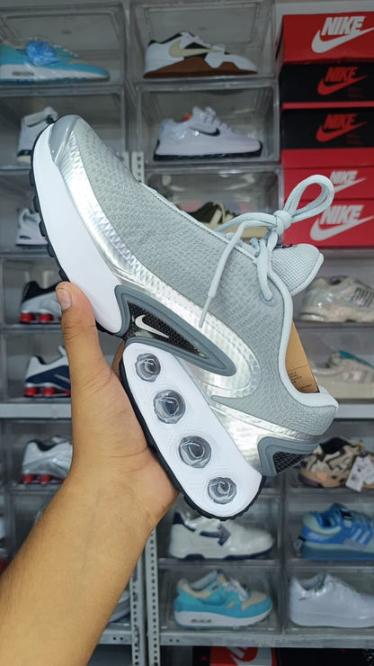 NIKE AIR MAX DN SILVER