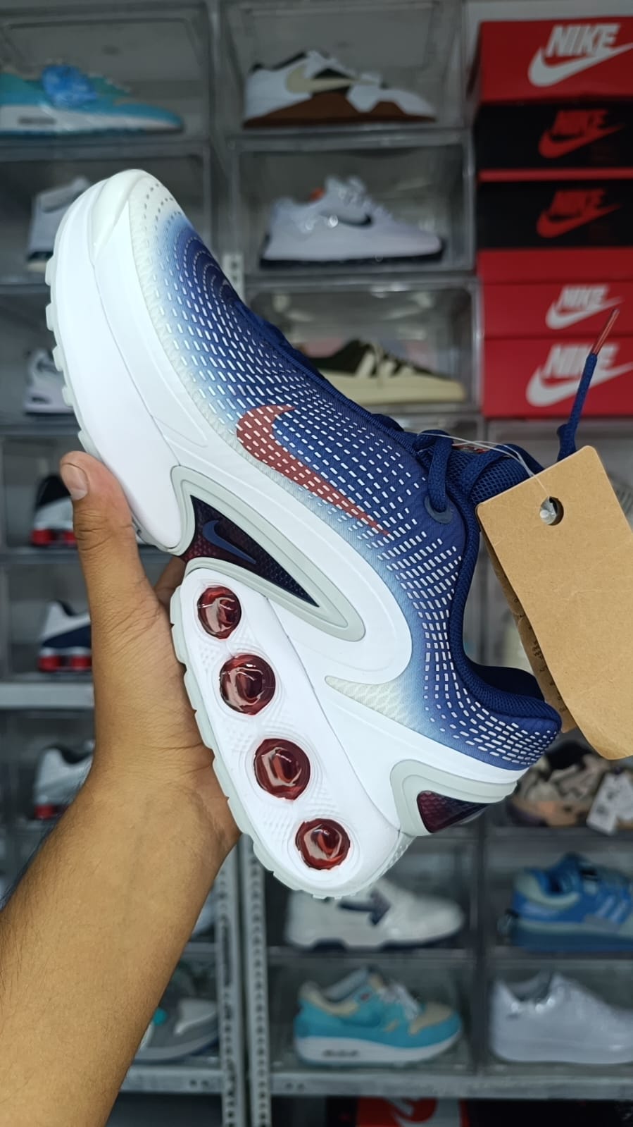 NIKE AIR MAX DN