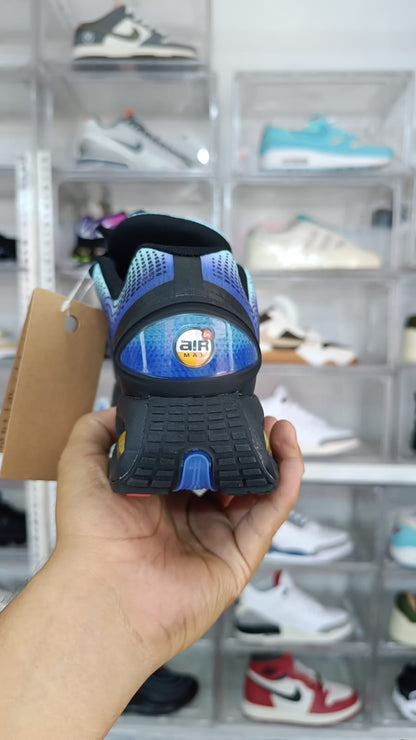 NIKE AIR MAX DN