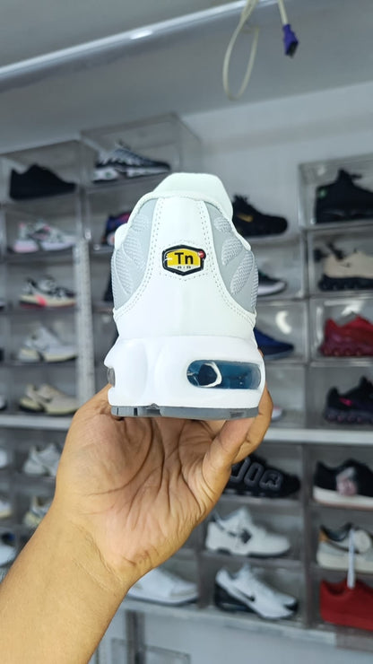 NIKE AIR MAX TN