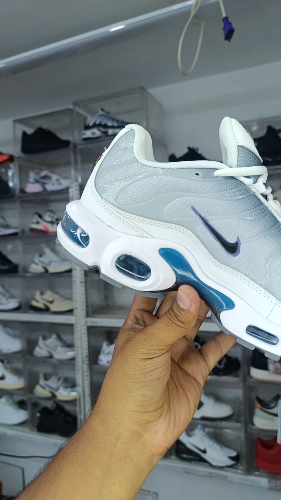 NIKE AIR MAX TN