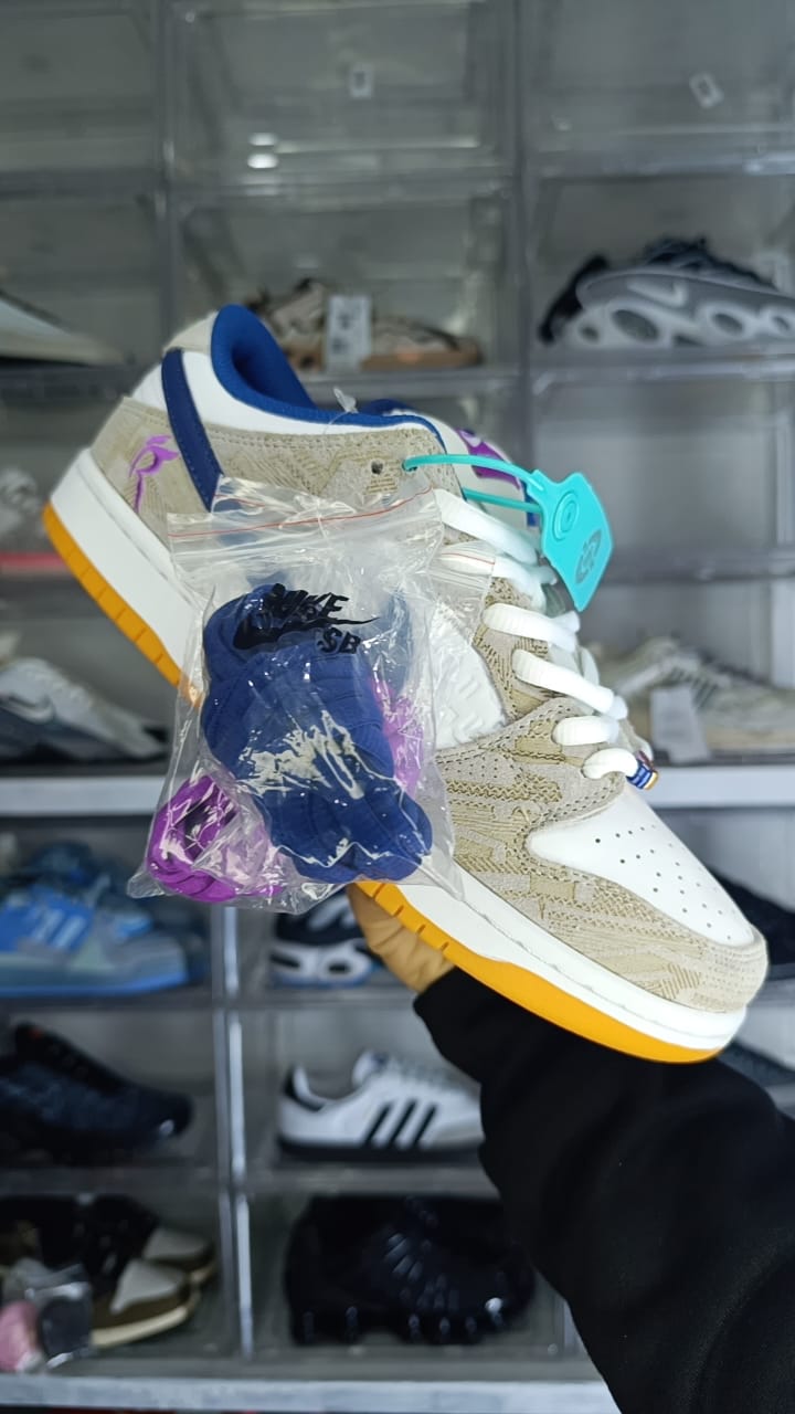 NIKE DUNK LOW "RAYSSA LEAL"