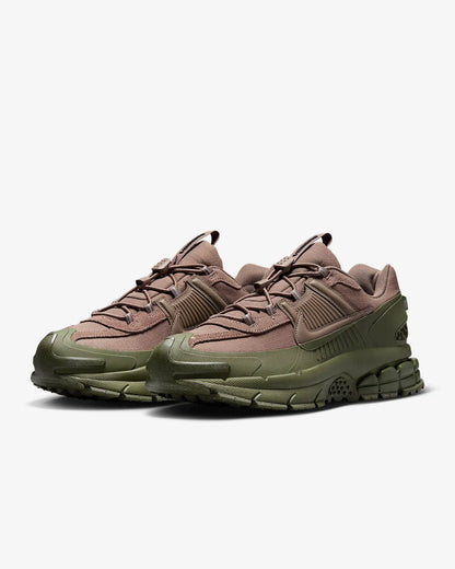 NIKE ZOOM VOMERO ROAM