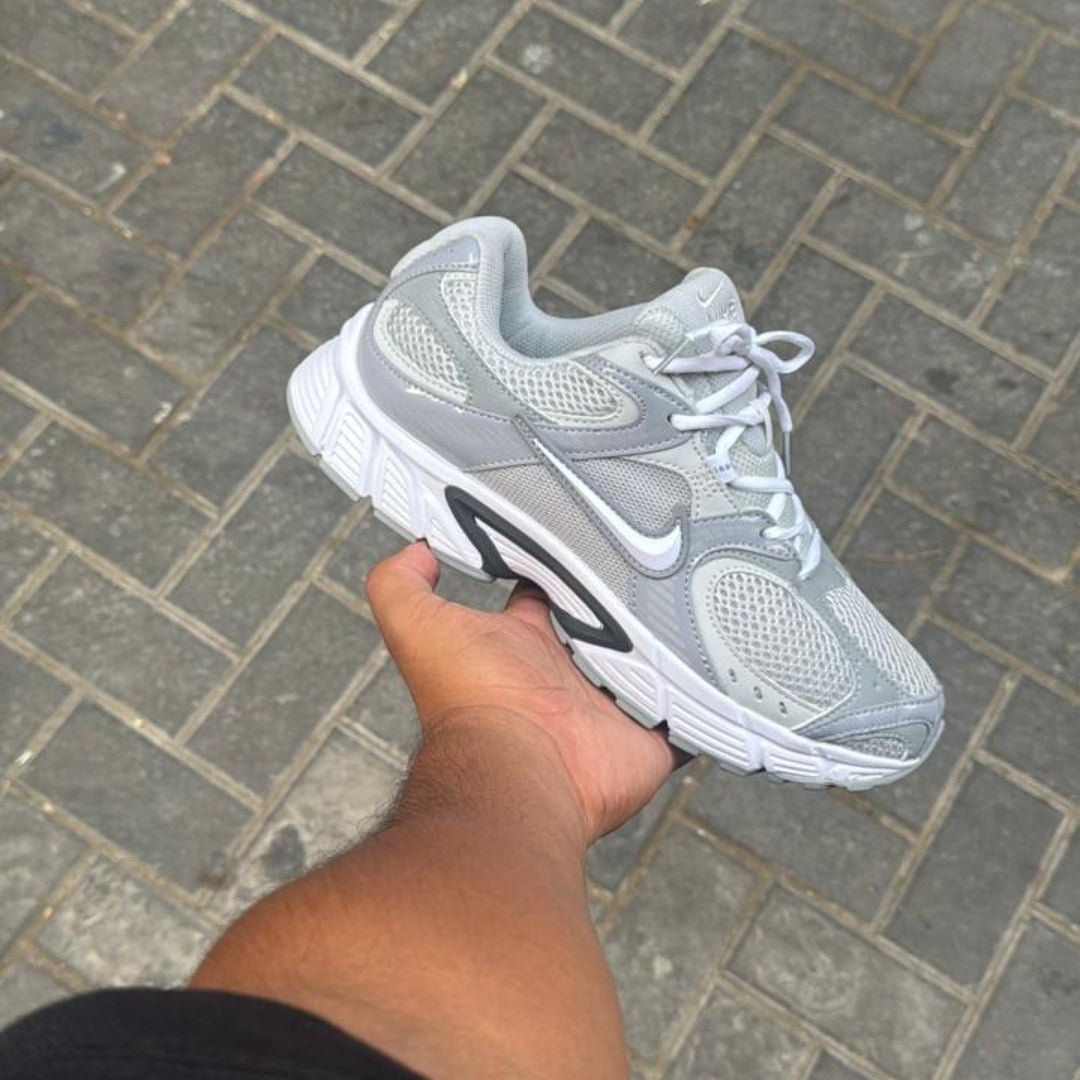 NIKE V5  RNR