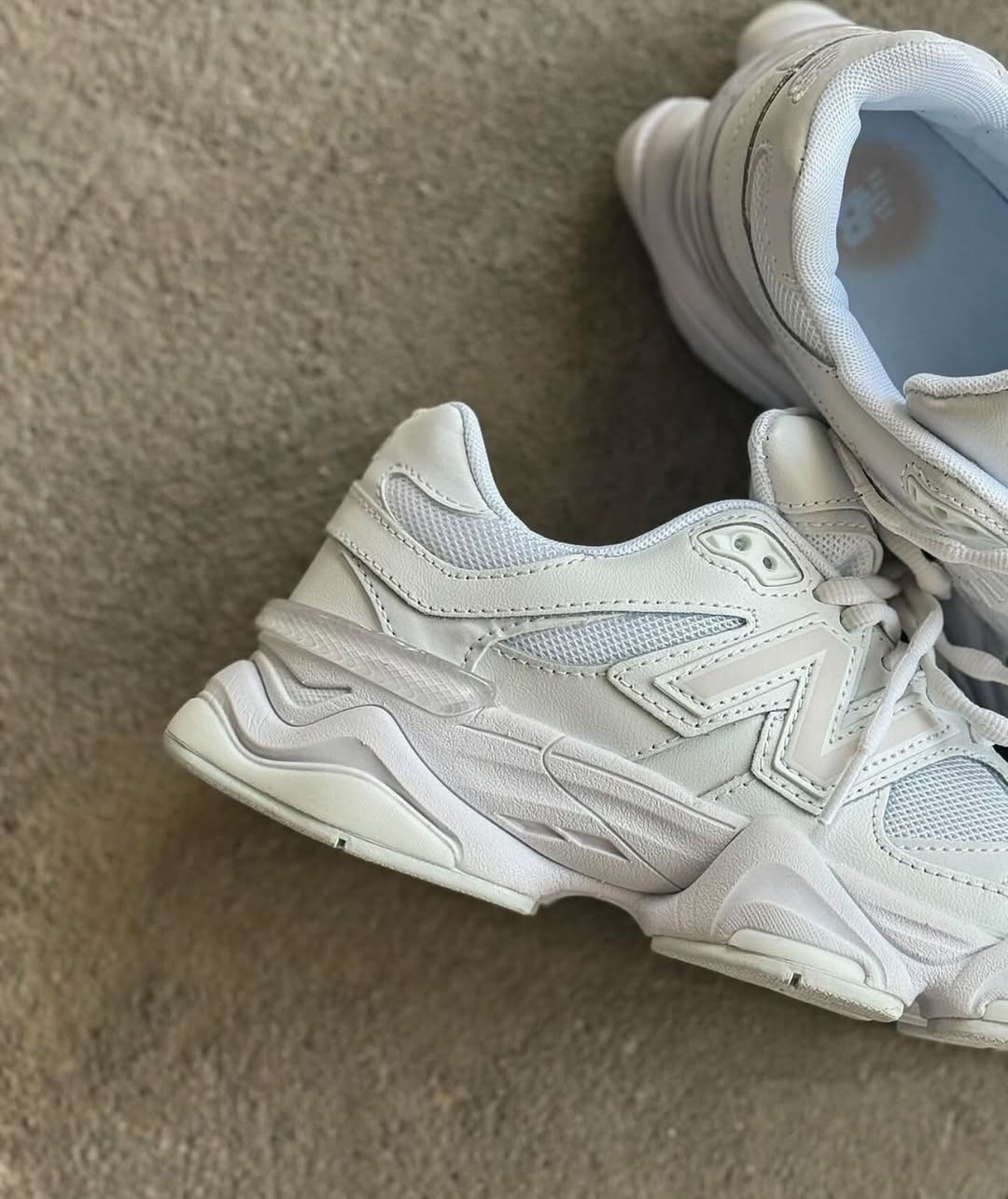 NEW BALANCE 9060