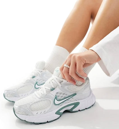 NIKE V5  RNR