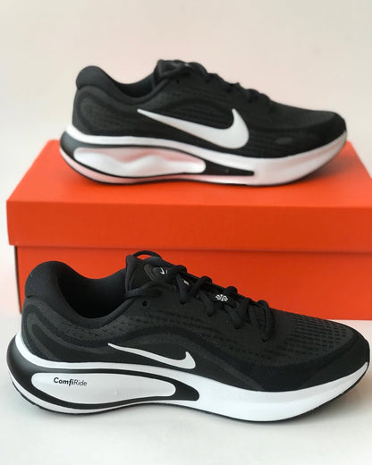 NIKE JOURNEY RUN