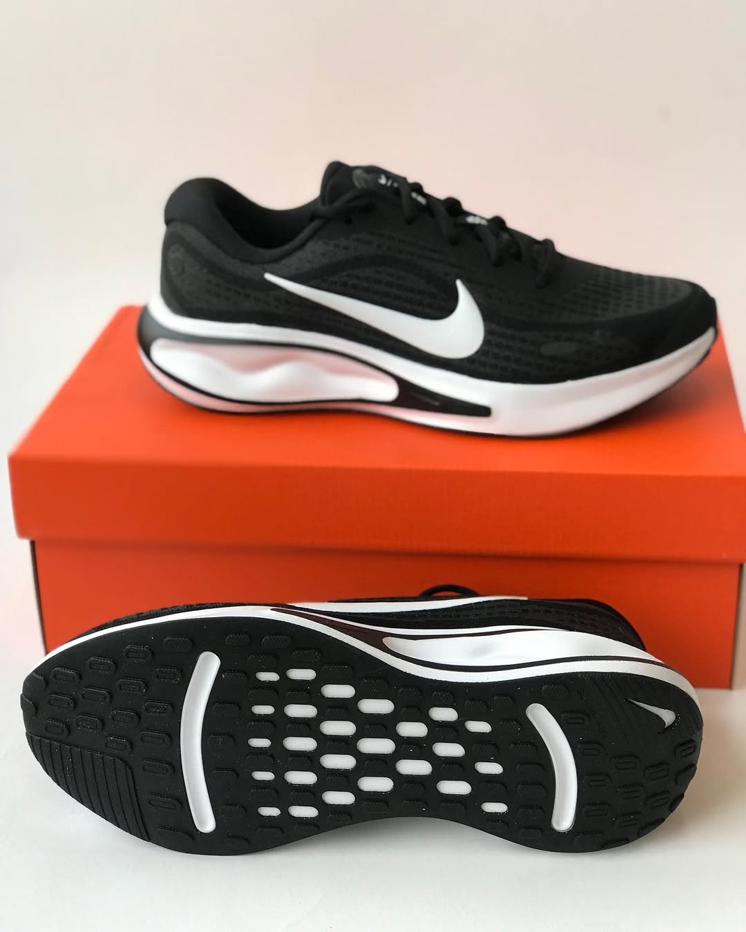 NIKE JOURNEY RUN