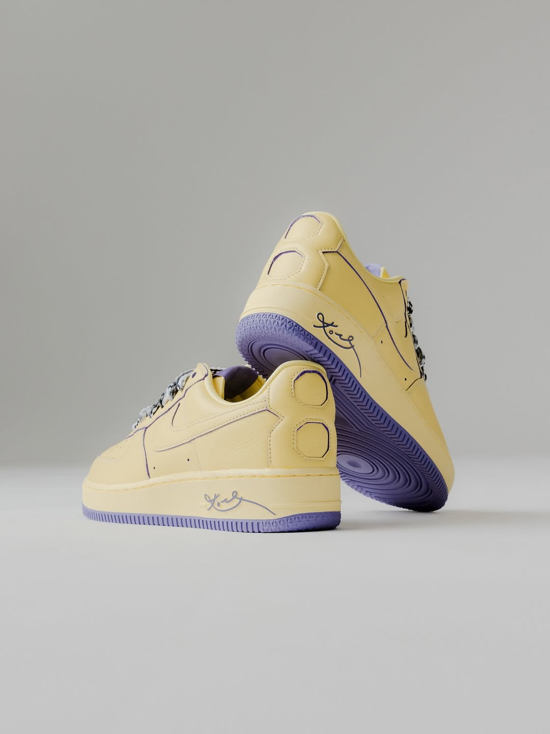 NIKE AIR FORCE 1