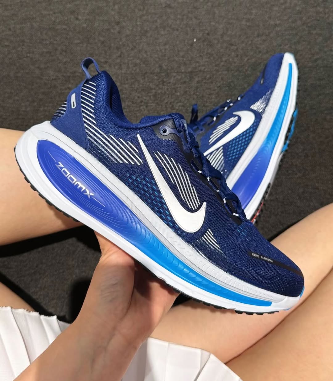 NIKE VOMERO 18
