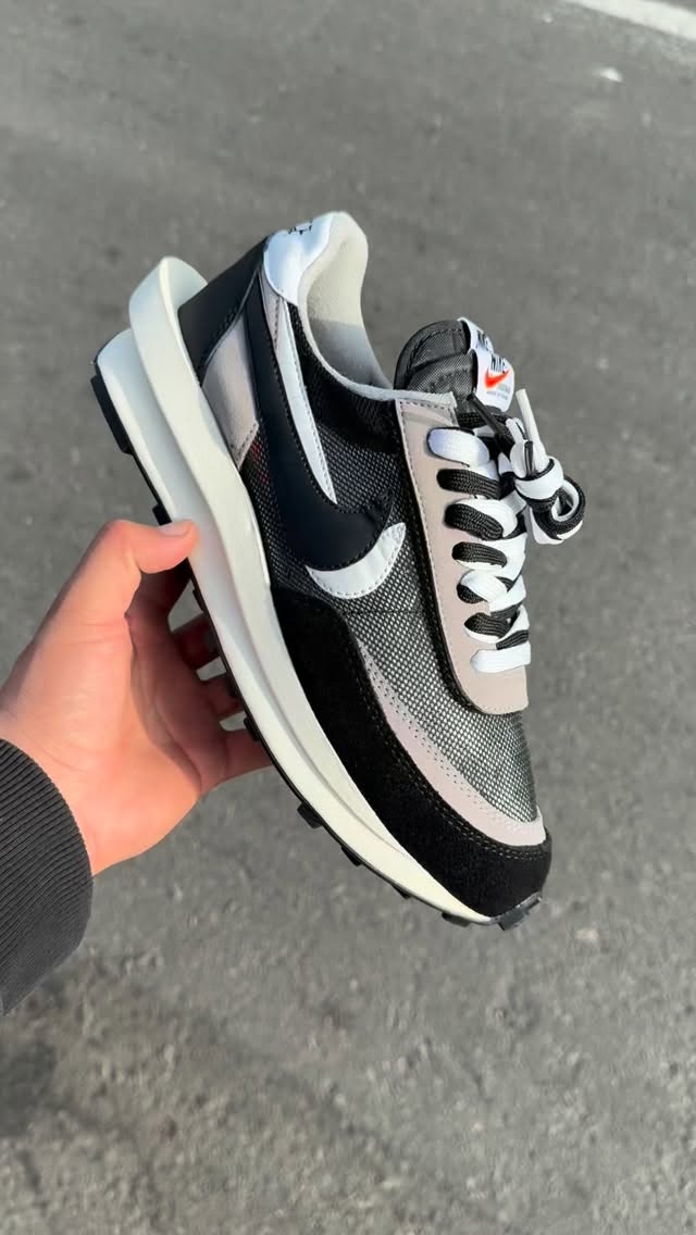 NIKE LD WAFLE SACAI