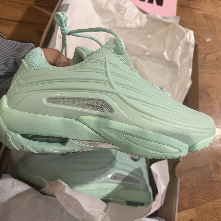 NIKE HOT STEP 2 DRAKE NOCTA