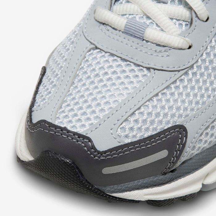 NIKE VOMERO 5 "PURE PLATINUM"