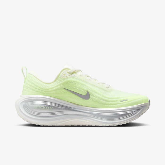 NIKE VOMRO 18