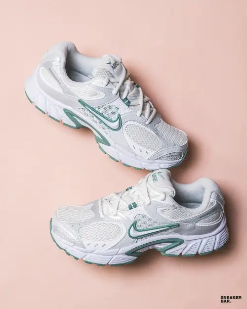 NIKE V5  RNR