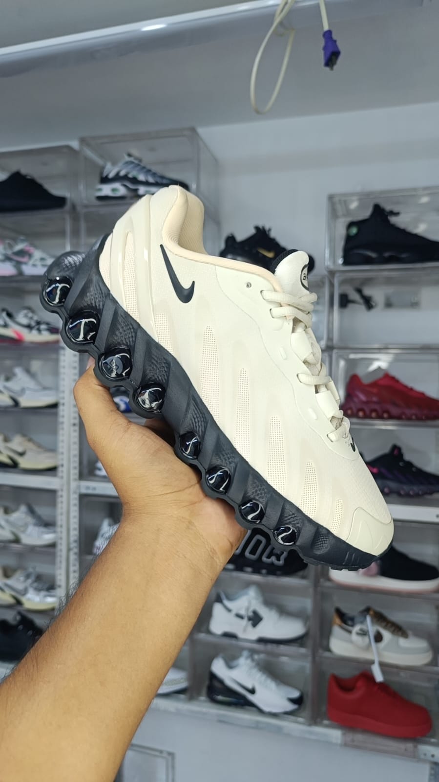NIKE AIR MAX DN8 2025