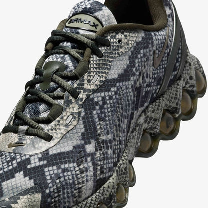 NIKE AIR MAX DN8