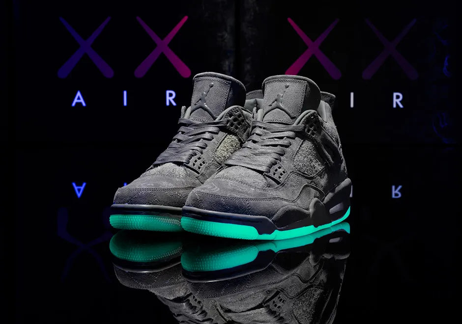 JORDAN 4 RETRO "KAWS"