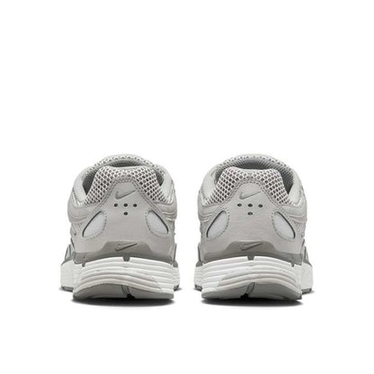 NIKE P6000