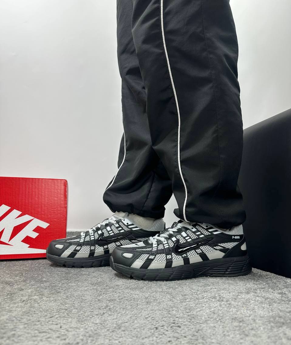 NIKE P6000
