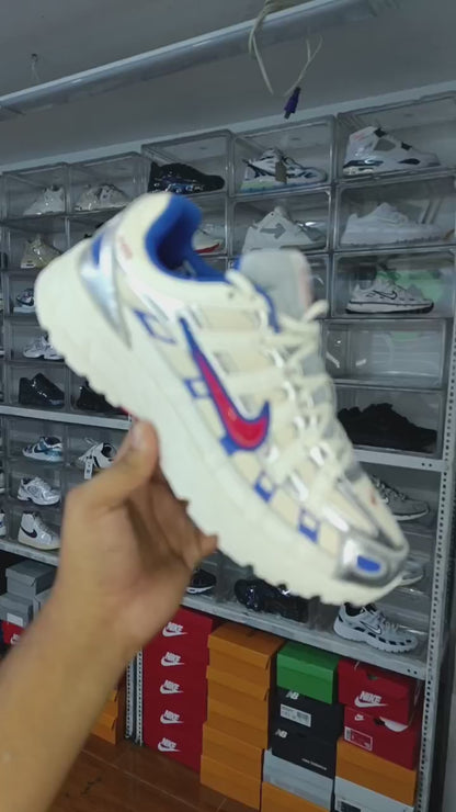 NIKE P6000