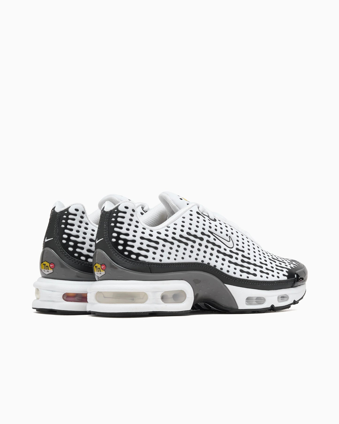 NIKE AIR MAX PLUS